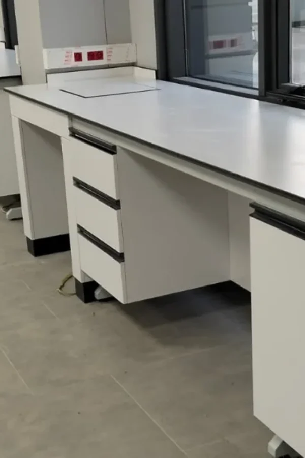 Üniversite Kimya Laboratuvarı